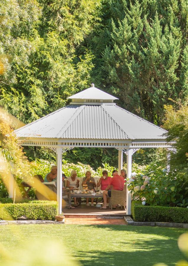 Bradleys Garden Bed And Breakfast Taumarunui Exterior photo