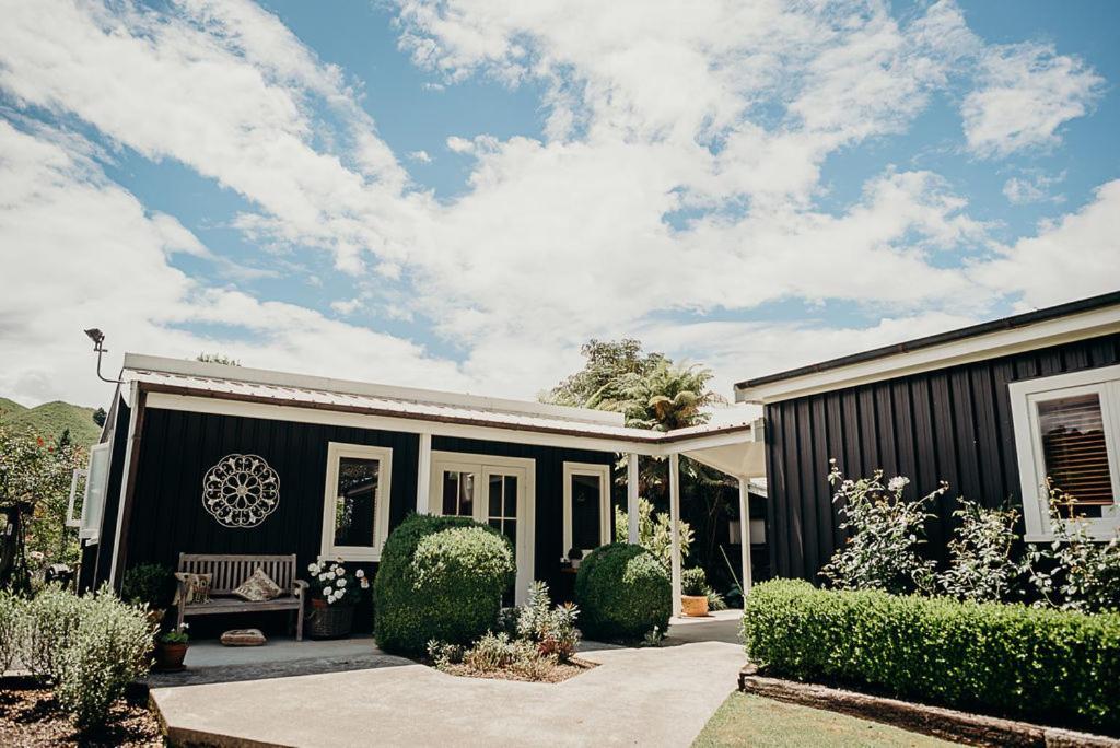 Bradleys Garden Bed And Breakfast Taumarunui Exterior photo