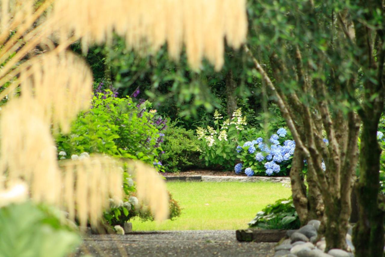 Bradleys Garden Bed And Breakfast Taumarunui Exterior photo