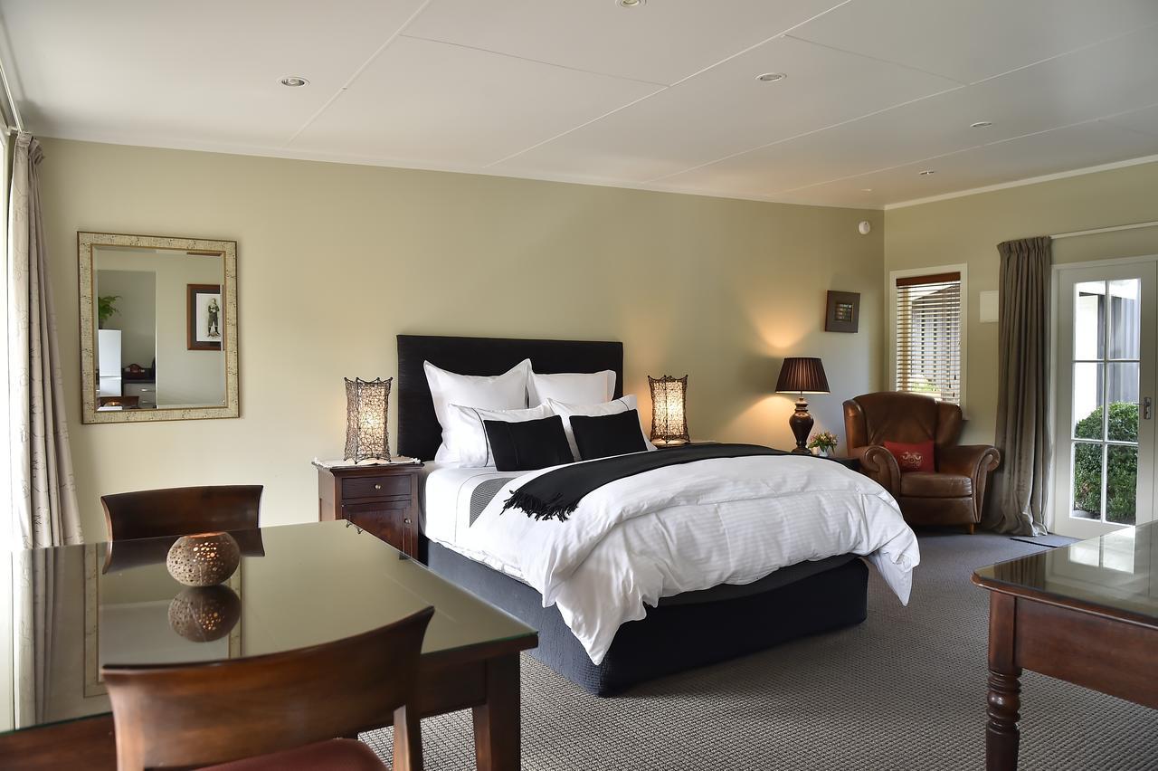 Bradleys Garden Bed And Breakfast Taumarunui Exterior photo